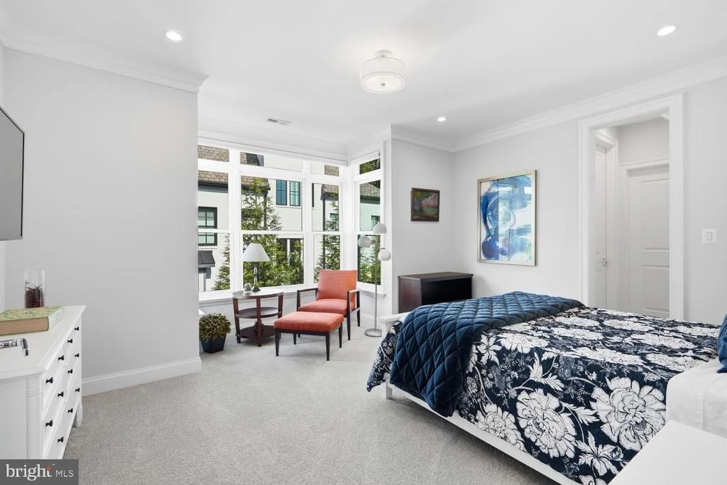 Photo of 6909 ARBOR LANE