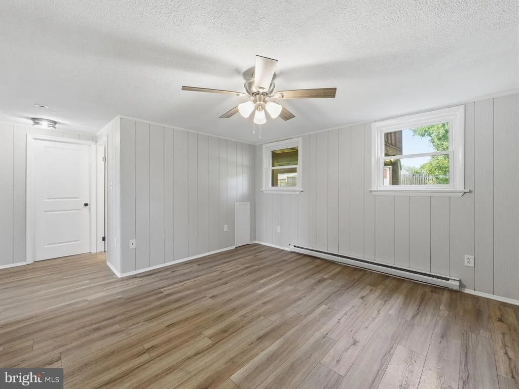 Photo of 17608 FOREST GLEN CIRCLE