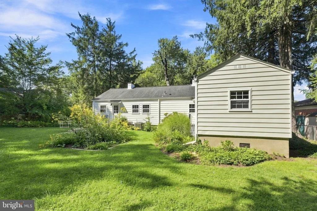Photo of 9129 WALDEN ROAD
