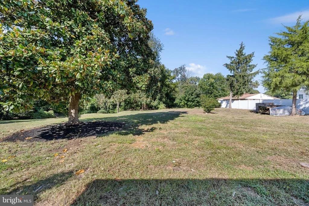 Photo of 305 RIVER BEND ROAD