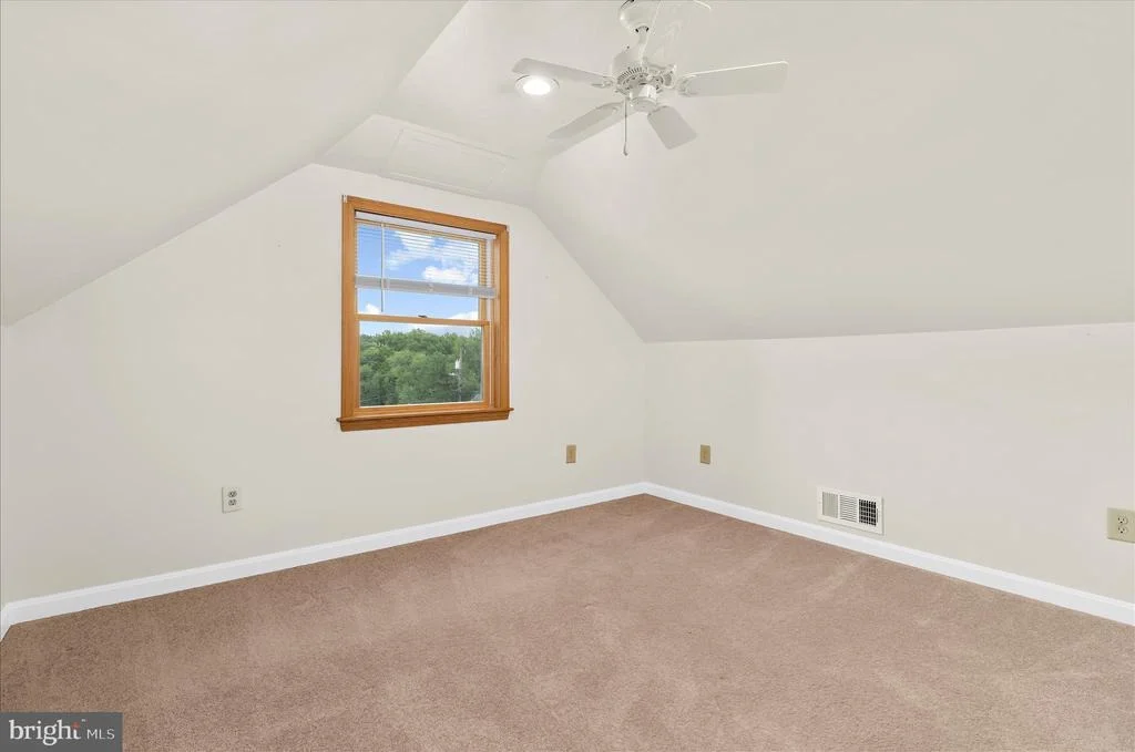 Photo of 5801 REDMOND STREET