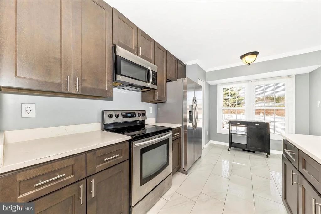 Photo of 2160 COLLINGWOOD LANE