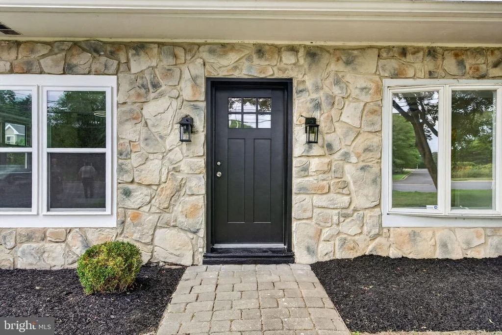 Photo of 120 TUCKAHOE ROAD