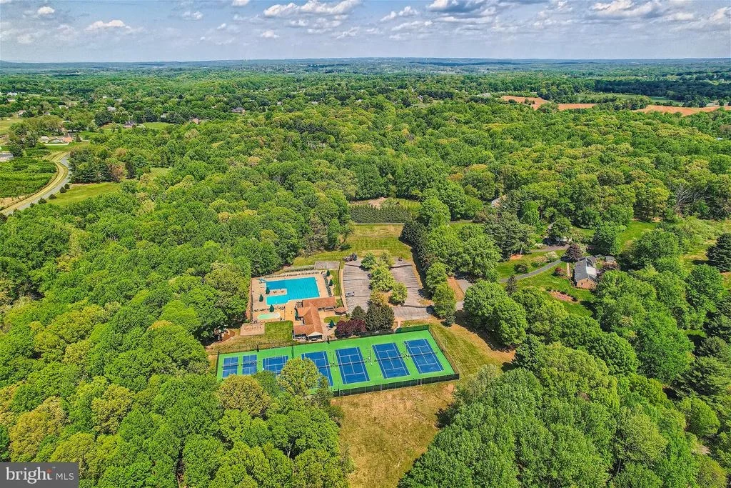 Photo of 15014 SPRING MEADOWS DRIVE