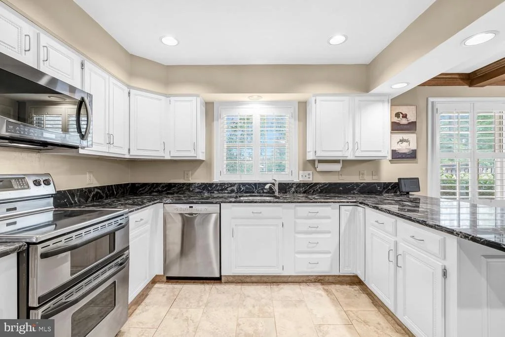 Photo of 9344 MOUNT VERNON CIRCLE
