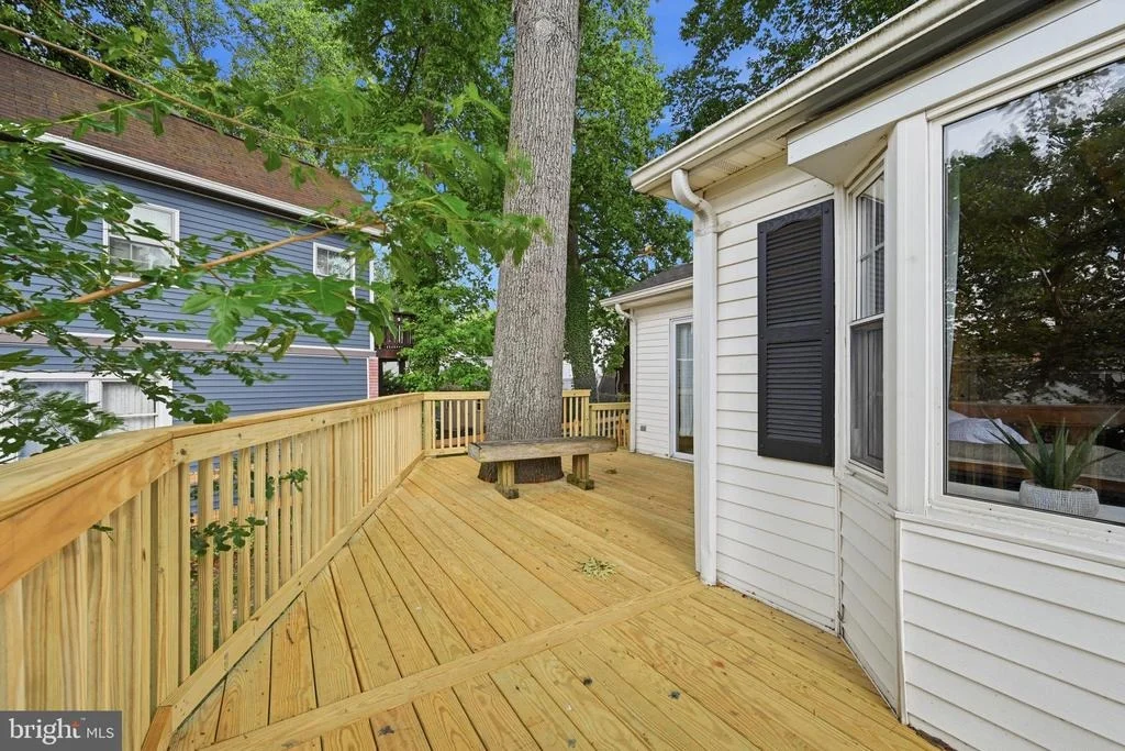 Photo of 1815 GLENARM ROAD