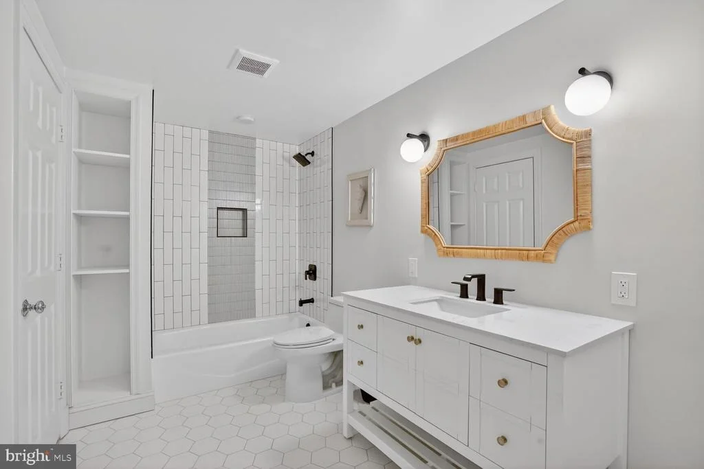 Photo of 4837 W STREET NW