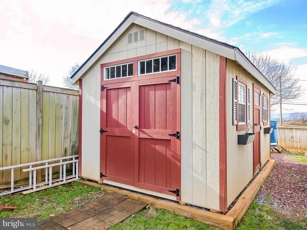 Photo of 4723 OLD MIDDLETOWN ROAD
