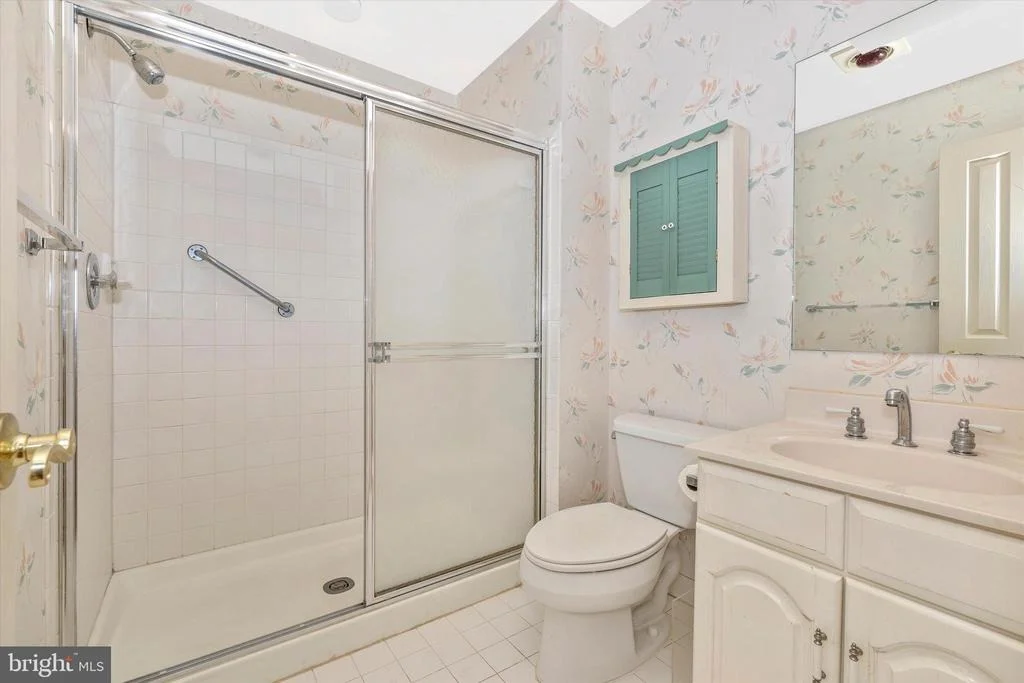 Photo of 827 DUNBROOKE COURT