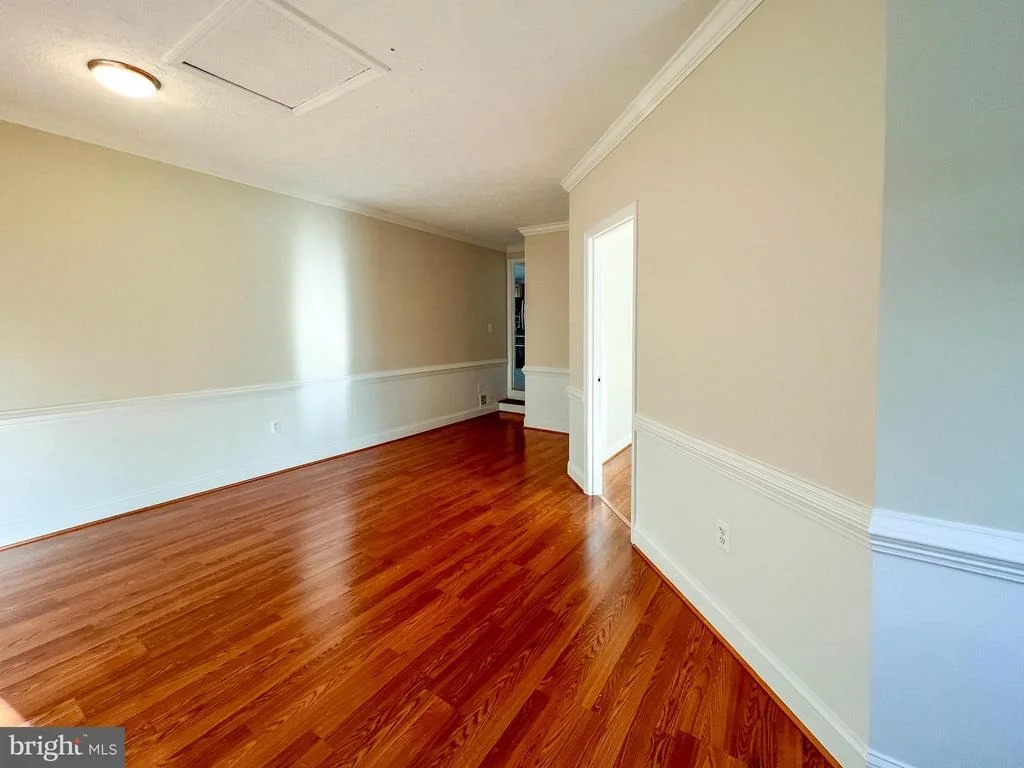 Photo of 1800 LAWNVIEW DRIVE