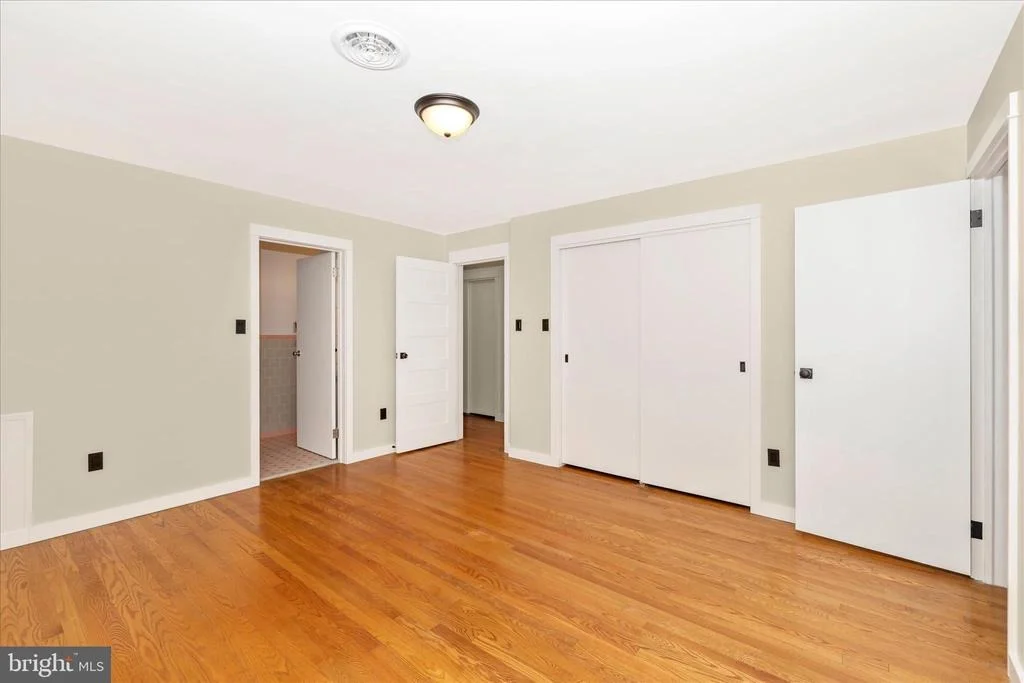 Photo of 215 BROAD STREET