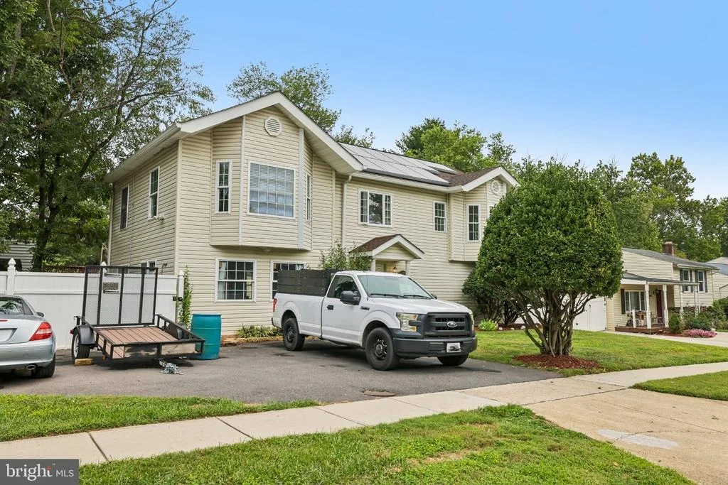 Photo of 19069 STALEYBRIDGE ROAD