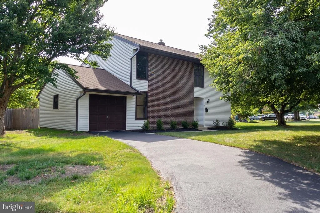 Photo of 2 ENFIELD DRIVE
