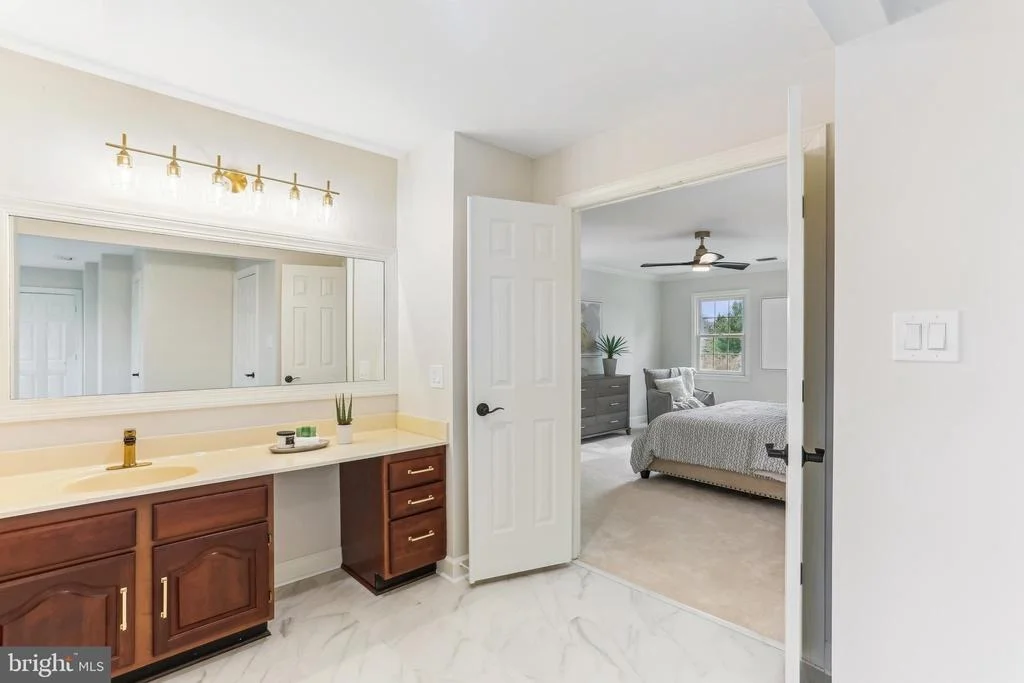 Photo of 9409 THORNEDIKE DRIVE