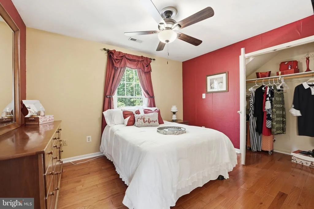 Photo of 7864 MEADOWGATE DRIVE