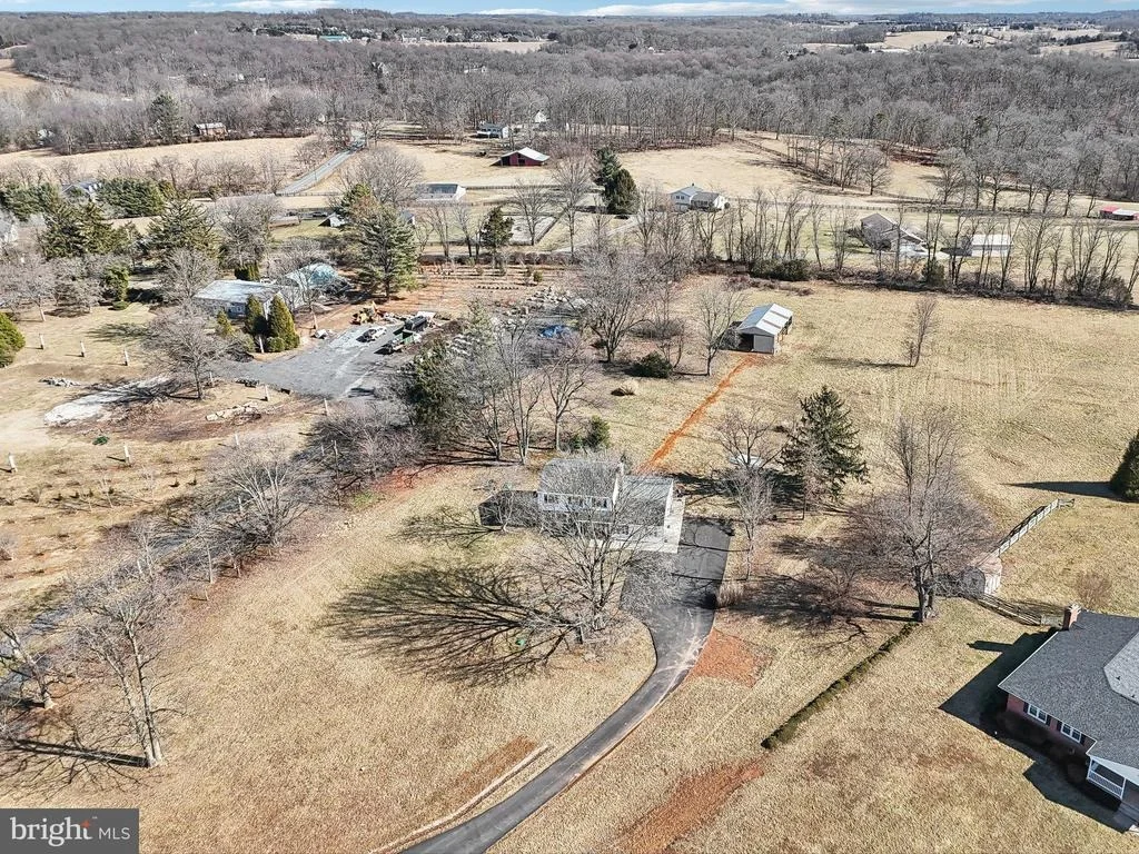 Photo of 2139 DAISY ROAD