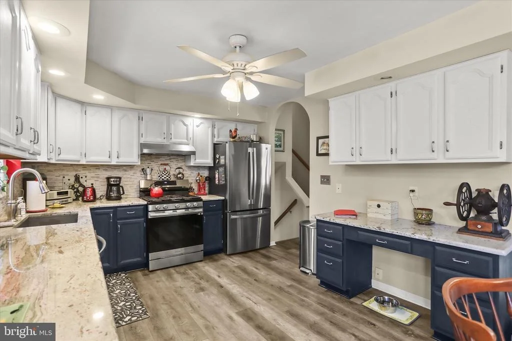 Photo of 17 ECKER AVENUE