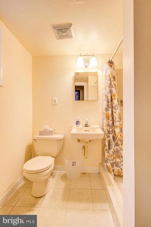 Photo of 10604 WOODSDALE DRIVE