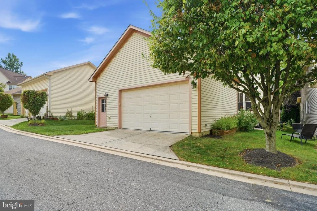 Photo of 3832 BRAVEHEART DRIVE