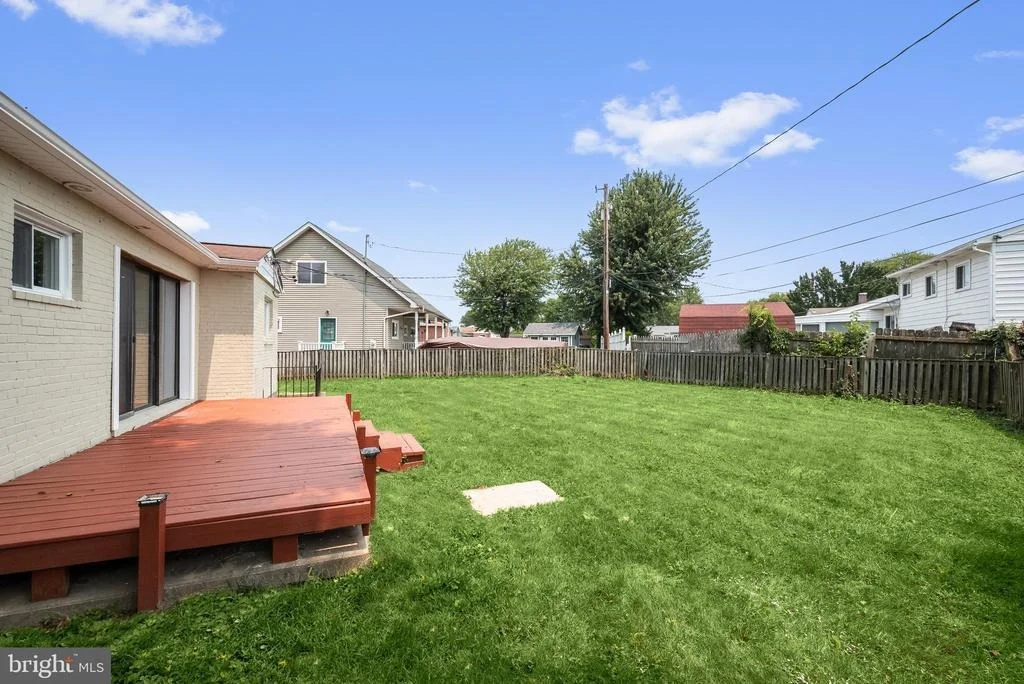 Photo of 6035 MOOREHEAD ROAD