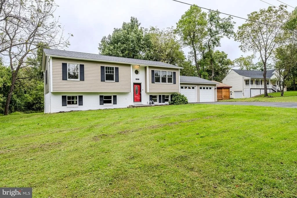 Photo of 857 BIFROST WAY