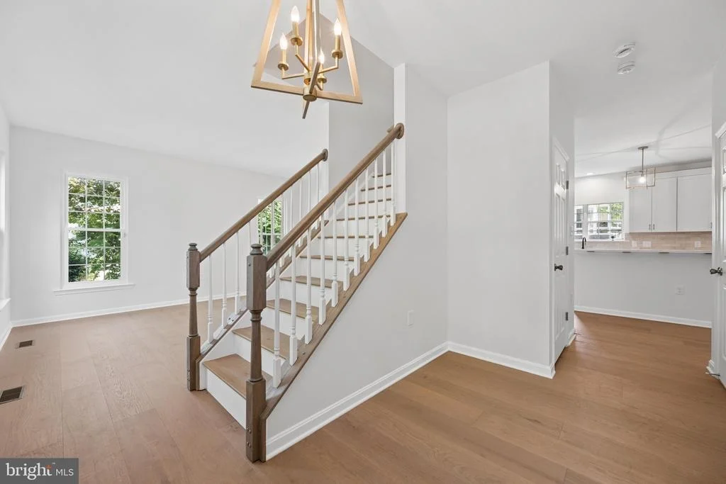 Photo of 1016 DULANEY MILL DRIVE
