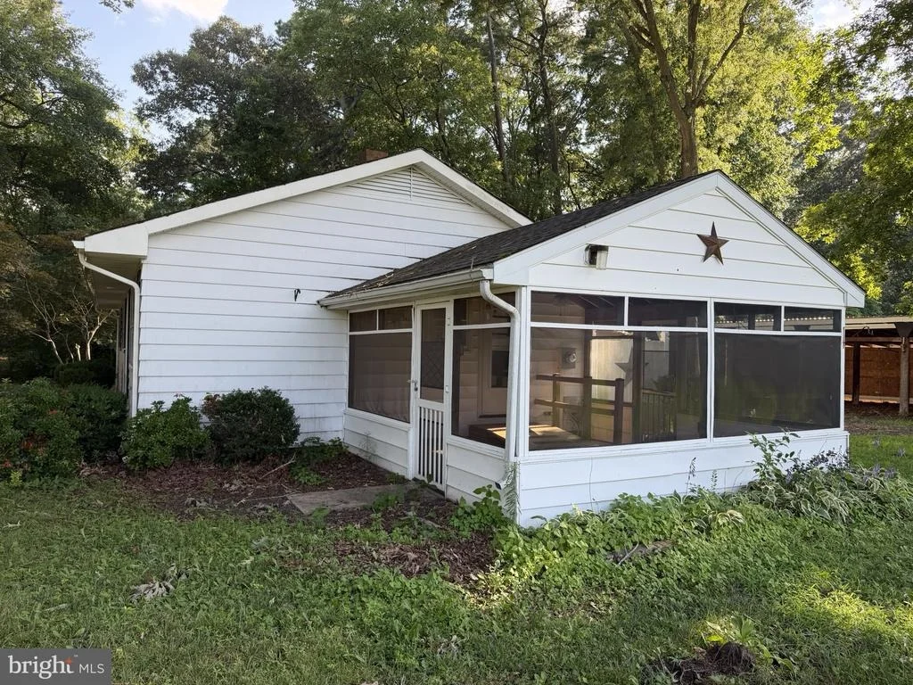 Photo of 6682 QUERCUS DRIVE
