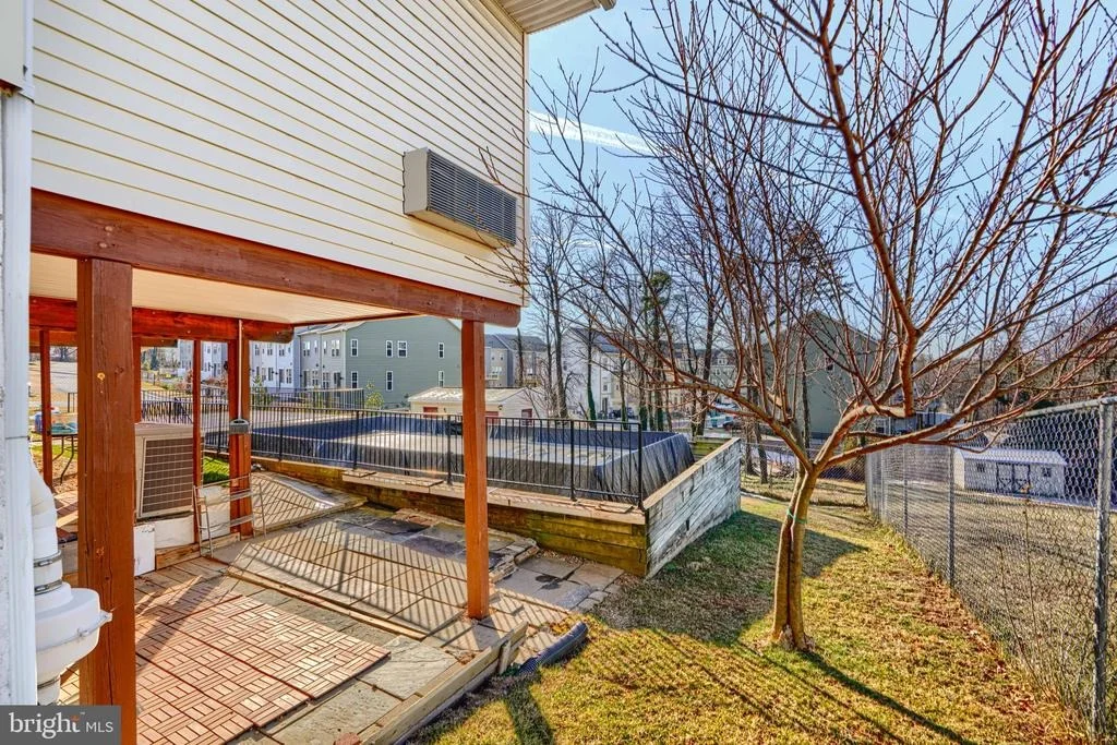 Photo of 10100 LEWIS DRIVE