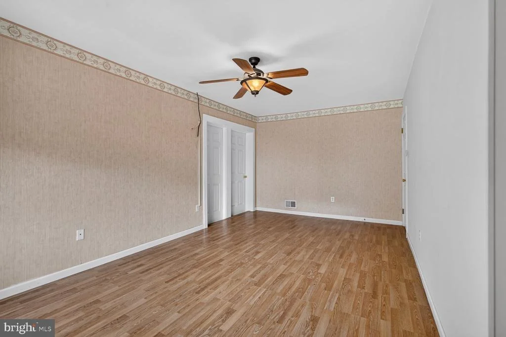 Photo of 323 AVONDALE DRIVE