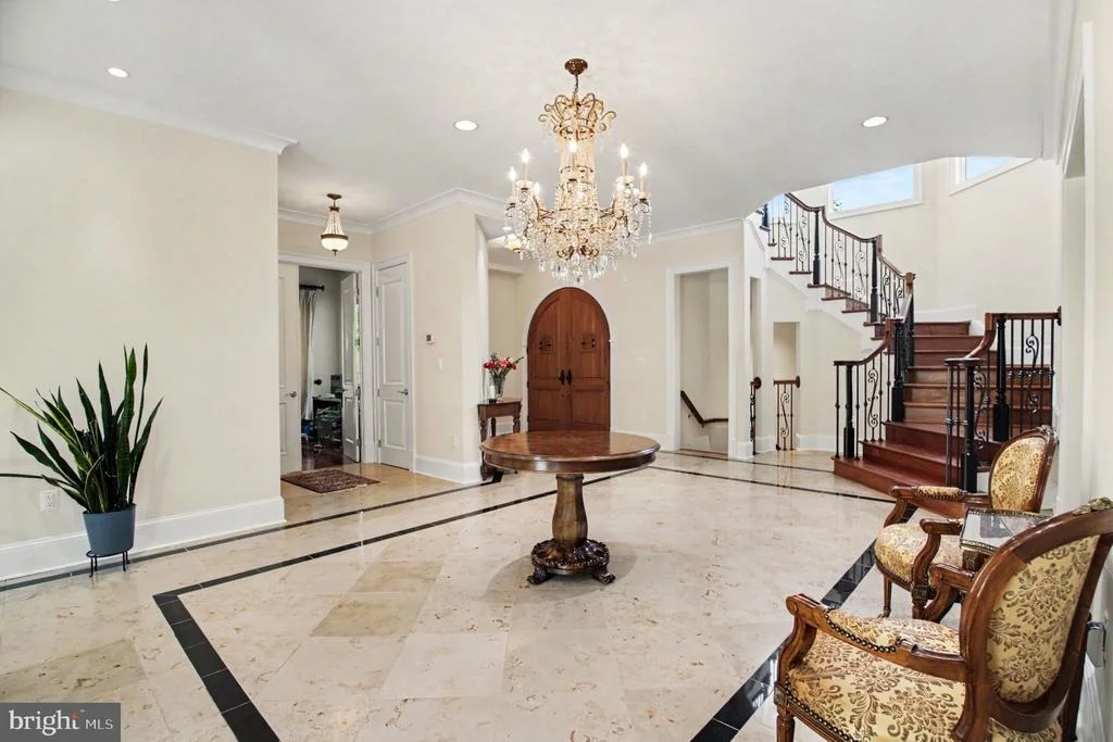 Photo of 5985 SAINT CATHERINES LANE