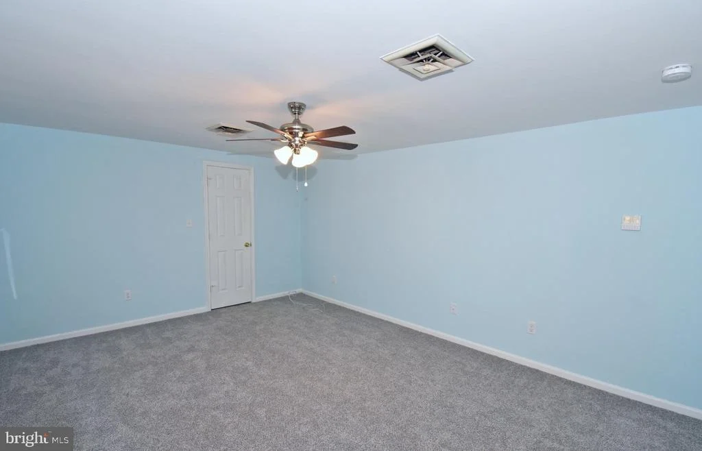 Photo of 4011 GROSSE POINT DRIVE
