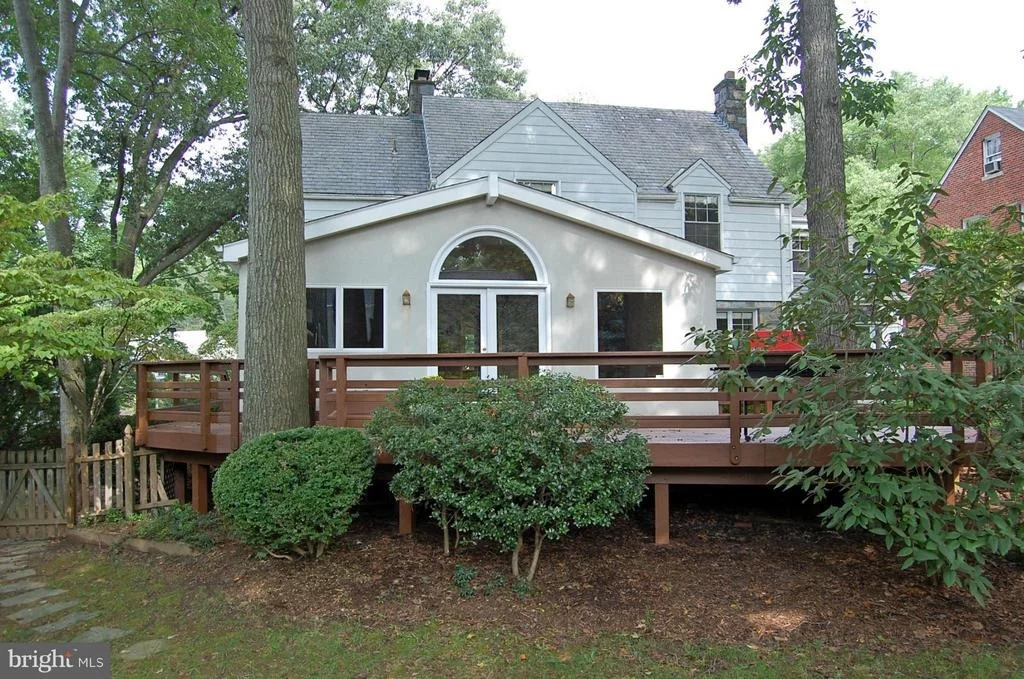 Photo of 4915 FORT SUMNER DRIVE
