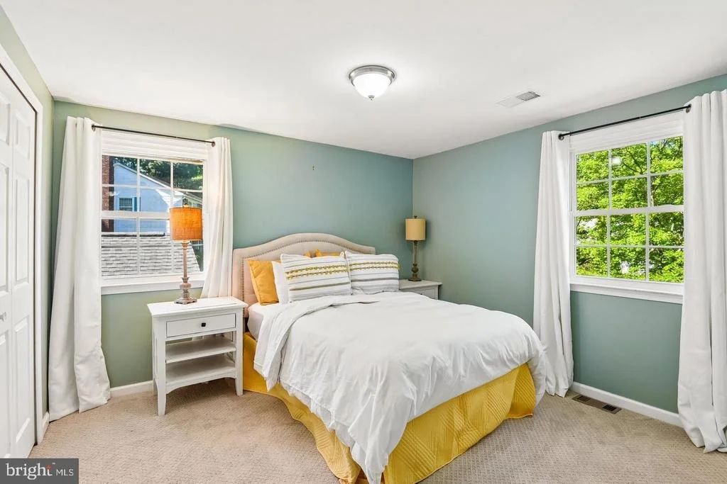 Photo of 8715 CRESTMONT LANE