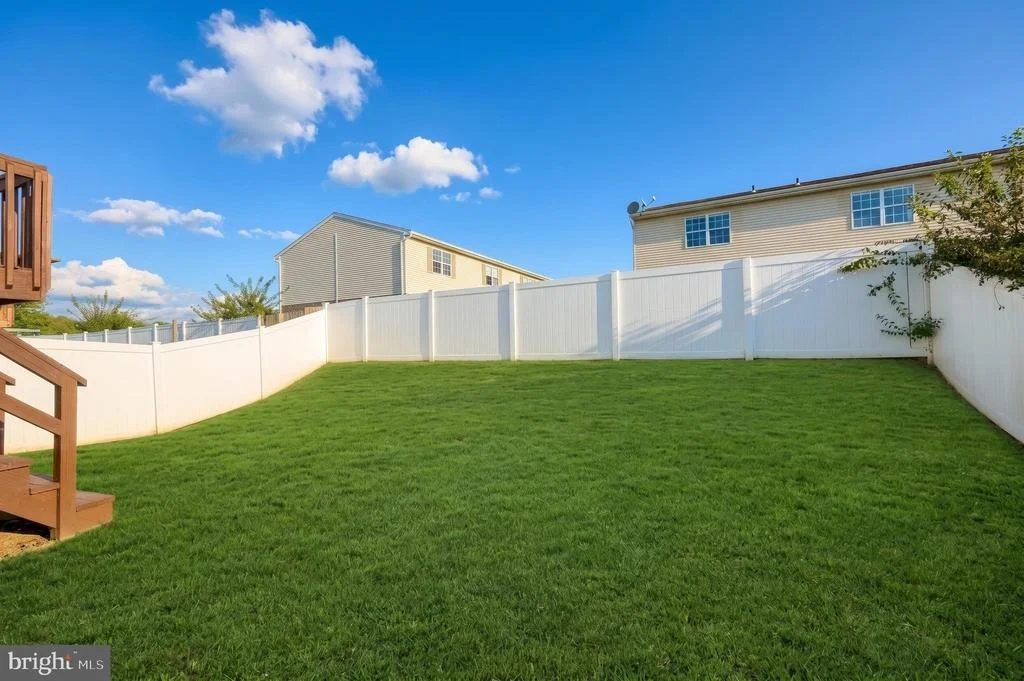 Photo of 24 SQUIRE CIRCLE