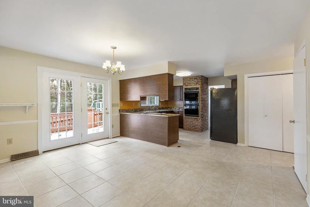 Photo of 1386 REDWOOD CIRCLE