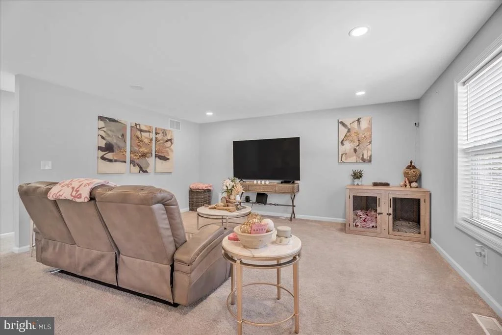 Photo of 546 JACKSON ROAD