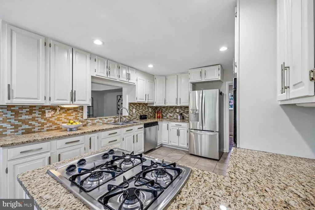 Photo of 300 GILSAN COURT