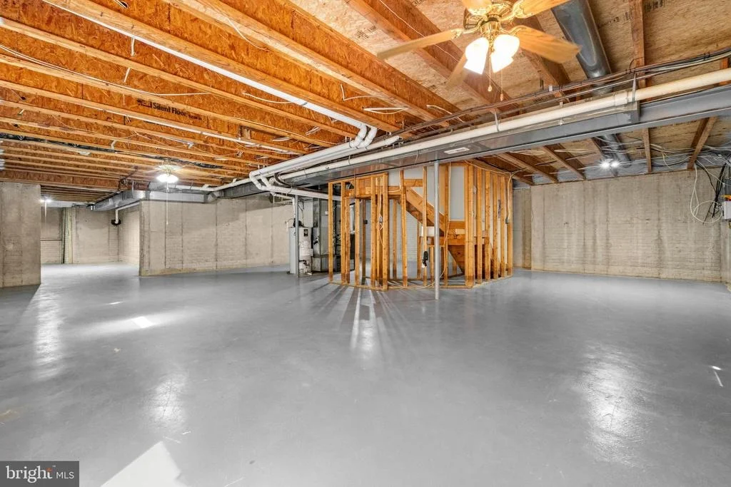Photo of 6914 WINTER LANE