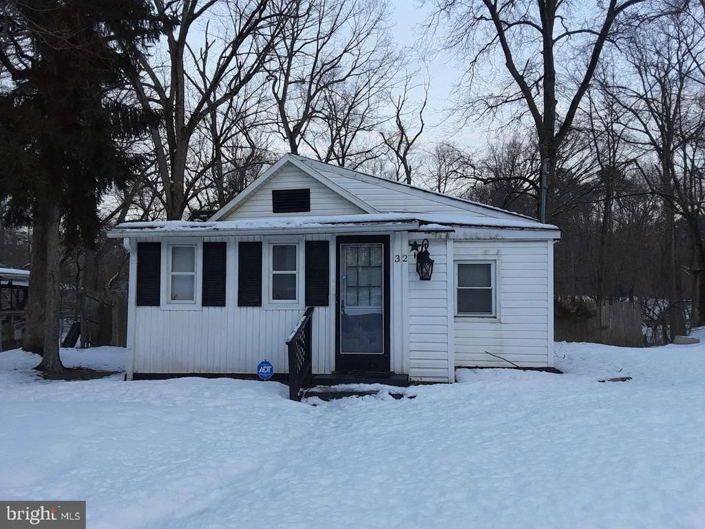 Photo of 32 S CLEMENTON AVENUE