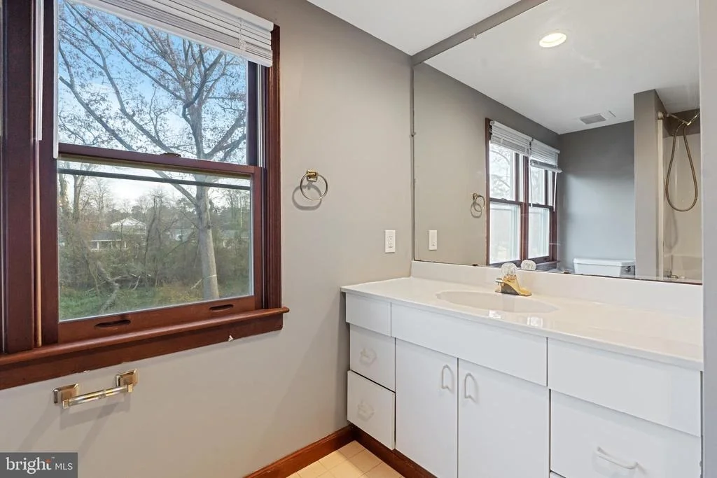 Photo of 60 PALETHORPE AVENUE