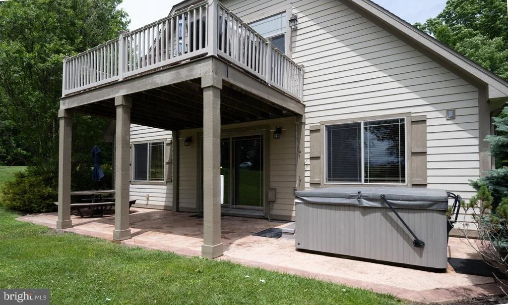 Photo of 110 NORTHLAKE DRIVE