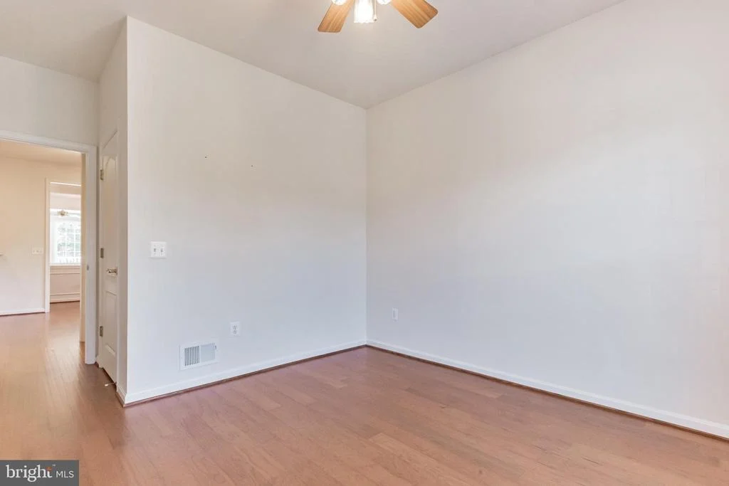Photo of Unit 4 at 702 EMERALD WAY