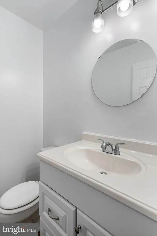 Photo of 2309 MAPLEWOOD DRIVE