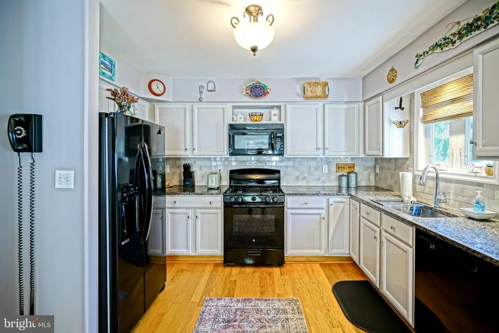 Photo of 30860 EDGEWATER DRIVE