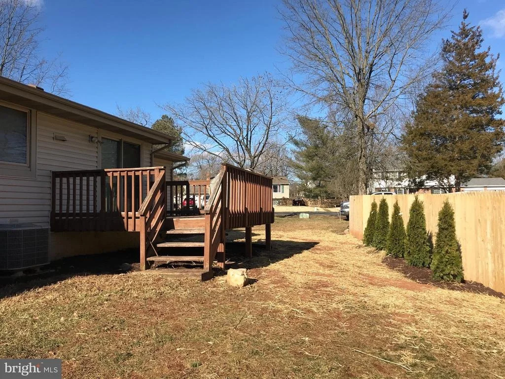 Photo of 17501 COLLIER CIRCLE
