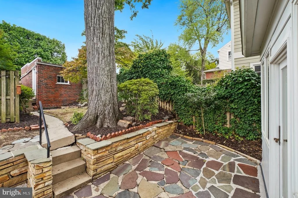 Photo of 5504 30TH PLACE NW