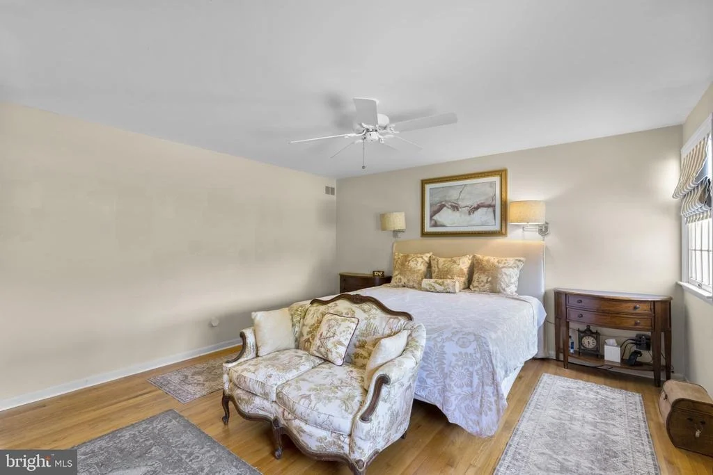 Photo of 5008 LAKE CIRCLE W