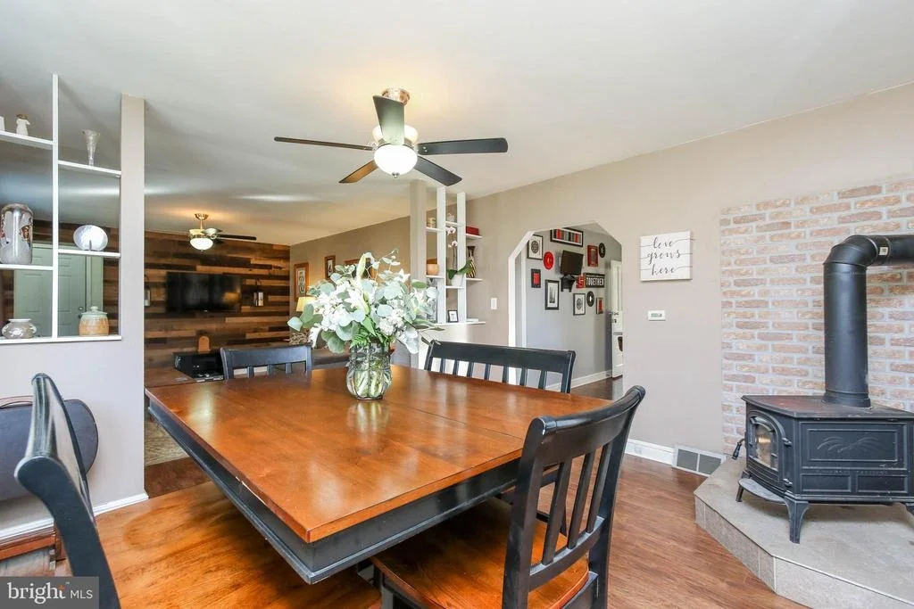 Photo of 5939 MEADOW ROAD