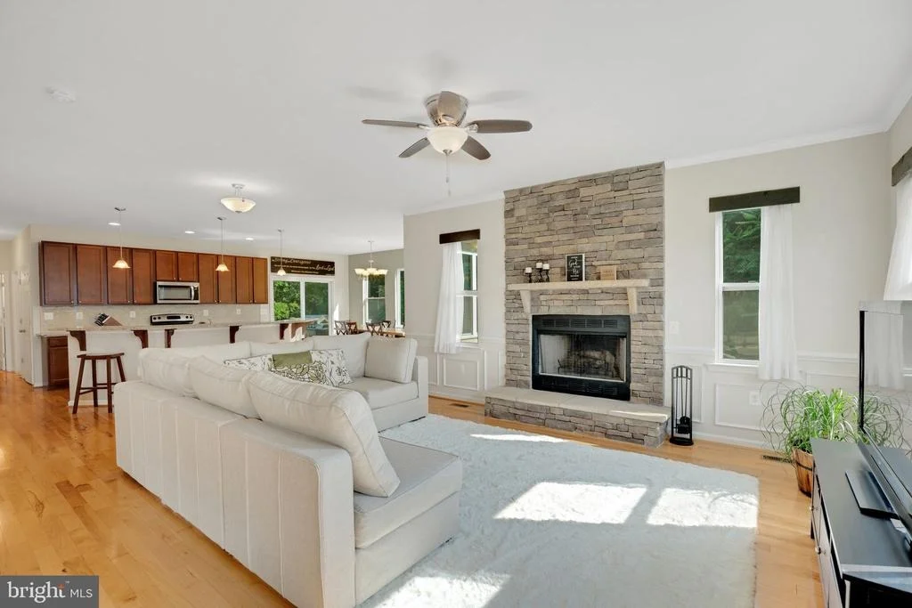 Photo of 2058 BAYTHORNE ROAD