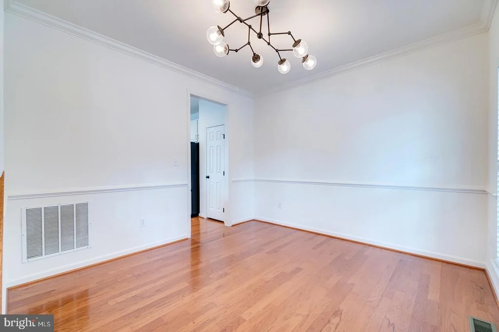 Photo of 327 CARLTON DRIVE
